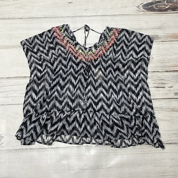 Miken Coverup Womens XL Black White NWT Zig Zag Pattern Embroidered Sheer Poncho - Picture 11 of 16